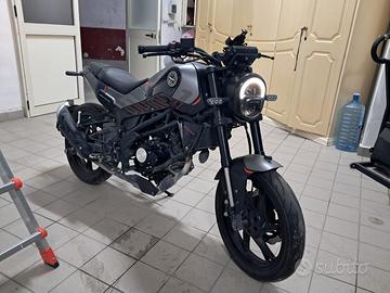 Benelli Leoncino 125