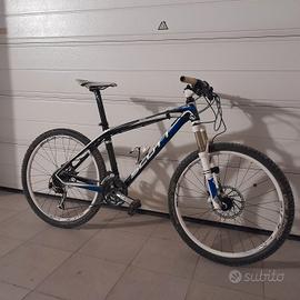 MTB SCOTT CARBONIO