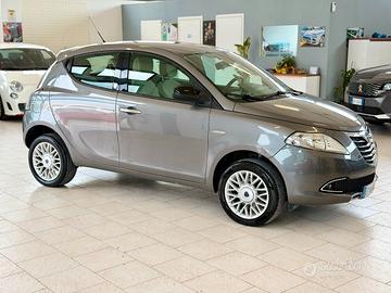 Lancia Ypsilon 0.9 TwinAir 85 CV 5 porte Metano Ec