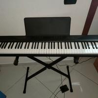 Pianoforte digitale 88 tasti con supporto