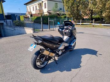 Yamaha T-MAX tech max 2011