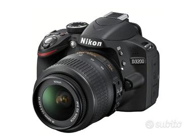 Nikon reflex D3200 body + obiettivo 18 - 55