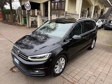 Volkswagen Touran 2.0 TDI 150 CV SCR DSG Executive