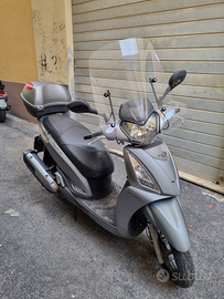 Kymco people gti 300