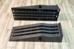 Coppia rampe per sollevamento auto