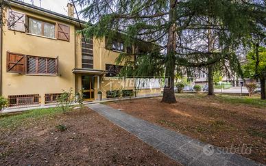 APPARTAMENTO CON 3 CAMERE E 2 BAGNI COMPLETAMENTE