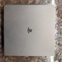 !!! Vend0 PS4 in perfette condizioni !!!