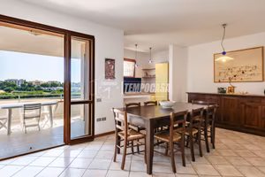 TRILOCALE CON TERRAZZO