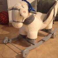 Cavallo a dondolo