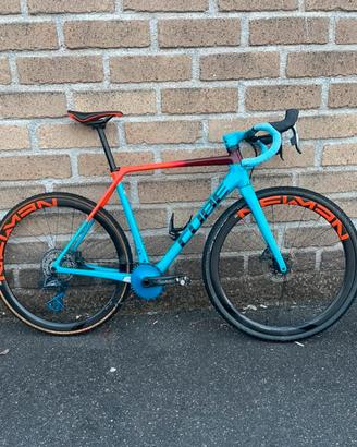 CUBE CROSS RACE C:62 SLT