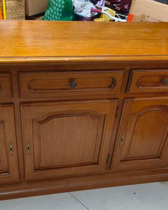 mobile TV credenza
