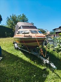 Barca glastron laraya. Semicab