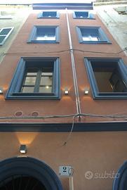 Intera palazzina affitacamere Piazza Azuni