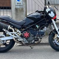 Ducati monster 900