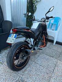 Duke 125 4t