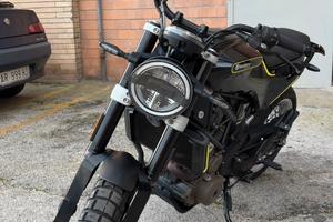 Husqvarna Svartpilen 401 2020