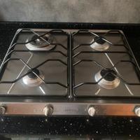 Piano cottura Smeg 60cm inox a gas, 4 fuochi