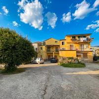 Soluzione bifamiliare a santa lucia