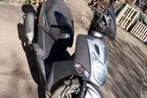 MOTO KIMCO 125 AGILITY