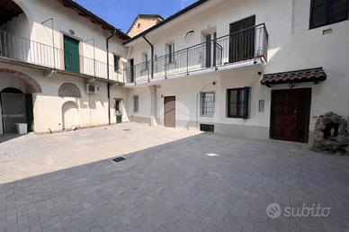 3 LOCALI A SEREGNO