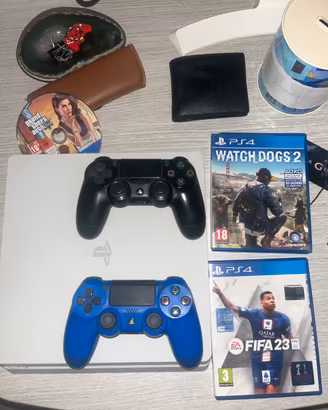 Playstation 4 slim