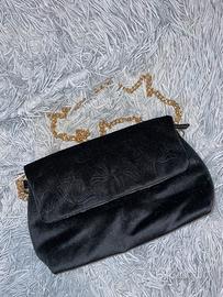 Borsa tracolla nera velluto con catena color oro