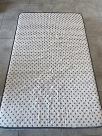 Materasso  ortopedico una piazza e mezzo