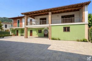 CASA DI CORTE A PROVAGLIO D'ISEO