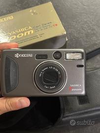 Yashica T Zoom 35mm analogica perfetta