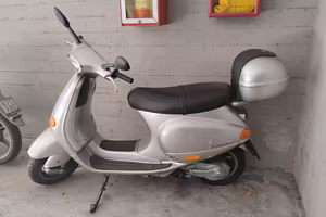 Piaggio ET4 125