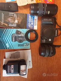 macchina fotografica yashica 200-AF