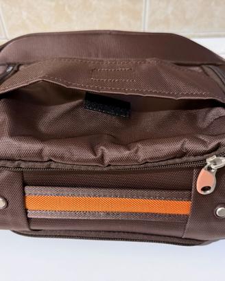 Beauty case Naj-Oleari da viaggio