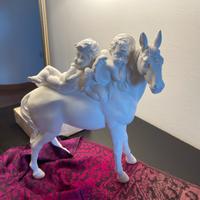 Figura di cavallo con amgeli