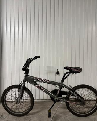 Bicicletta BMX