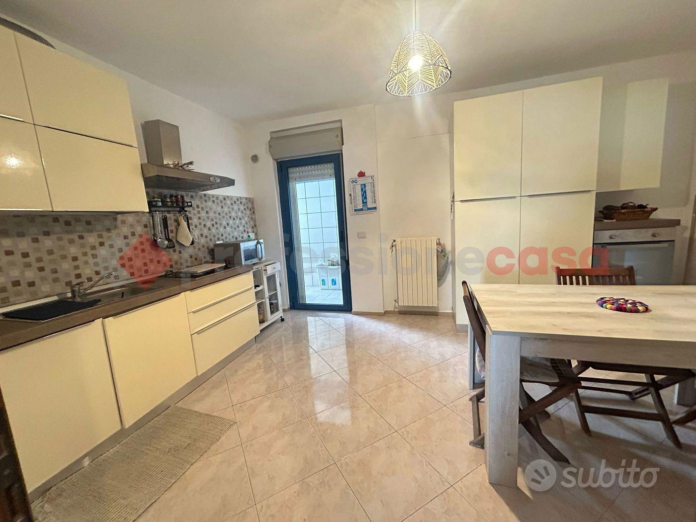 Apartment in Bari, San Girolamo, Municipio 3 - Altro
