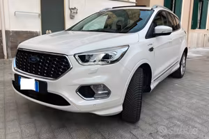 Ford Kuga Vignale tetto apribile
