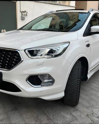 Ford Kuga Vignale tetto apribile