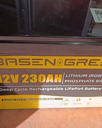 Batteria litio 12V 280AH camper nautica