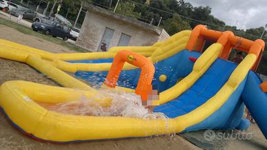 gonfiabile acquatico