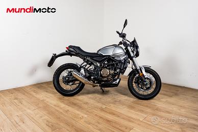 VOGE 300 ACX - 2025