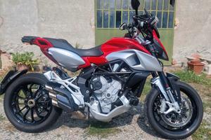 MV AGUSTA STRADALE 800 2016 6.800 KM