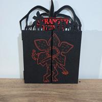 Espositore Stranger Things Kinder Joy