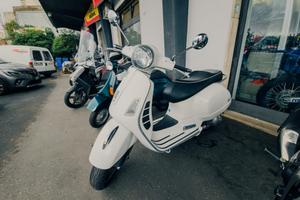 Vespa GTS 300 Bianca - 06/2008 - 27.632 km