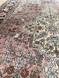 Pregiato Tappeto Orientale in Seta 200x117