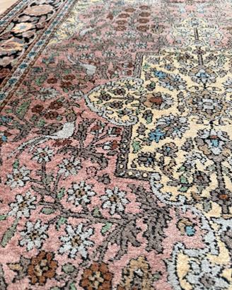 Pregiato Tappeto Orientale in Seta 200x117