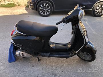 Piaggio Vespa 150LX -permuta con Yamaha Booster 50