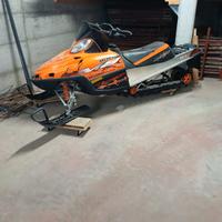 motoslitta Articat 800