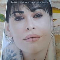 non mi sono mai piaciuta isbn 978885672381
