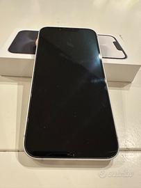 iPhone 16e