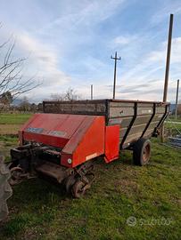 carica erba  autocaricante  usato buono  BUCHER
